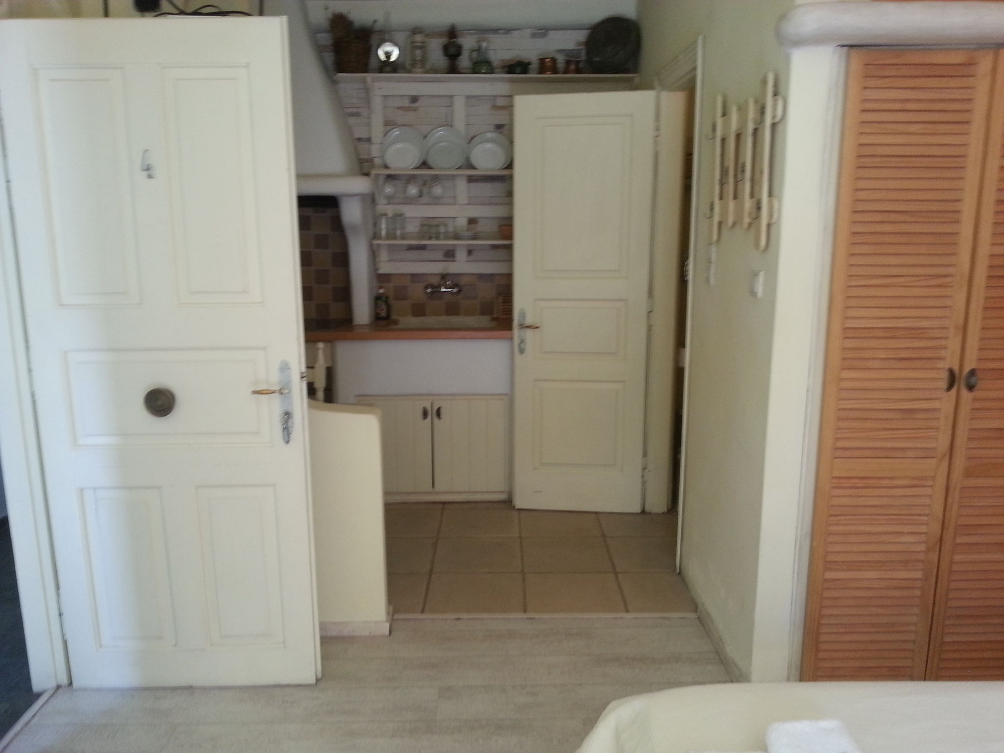 Фото Studios and Suites Rania