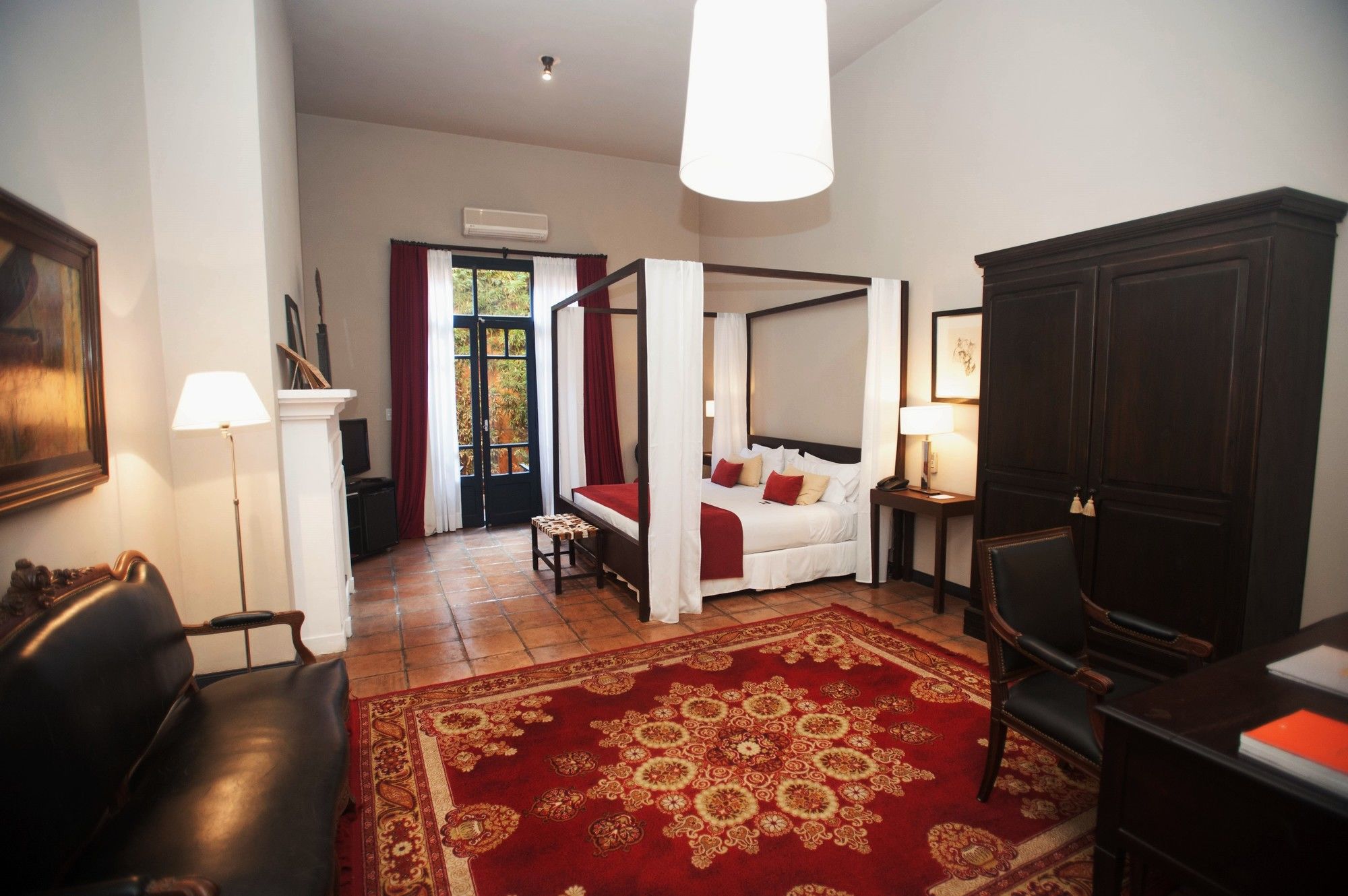 Фото Legado Mitico Salta Boutique Hotel