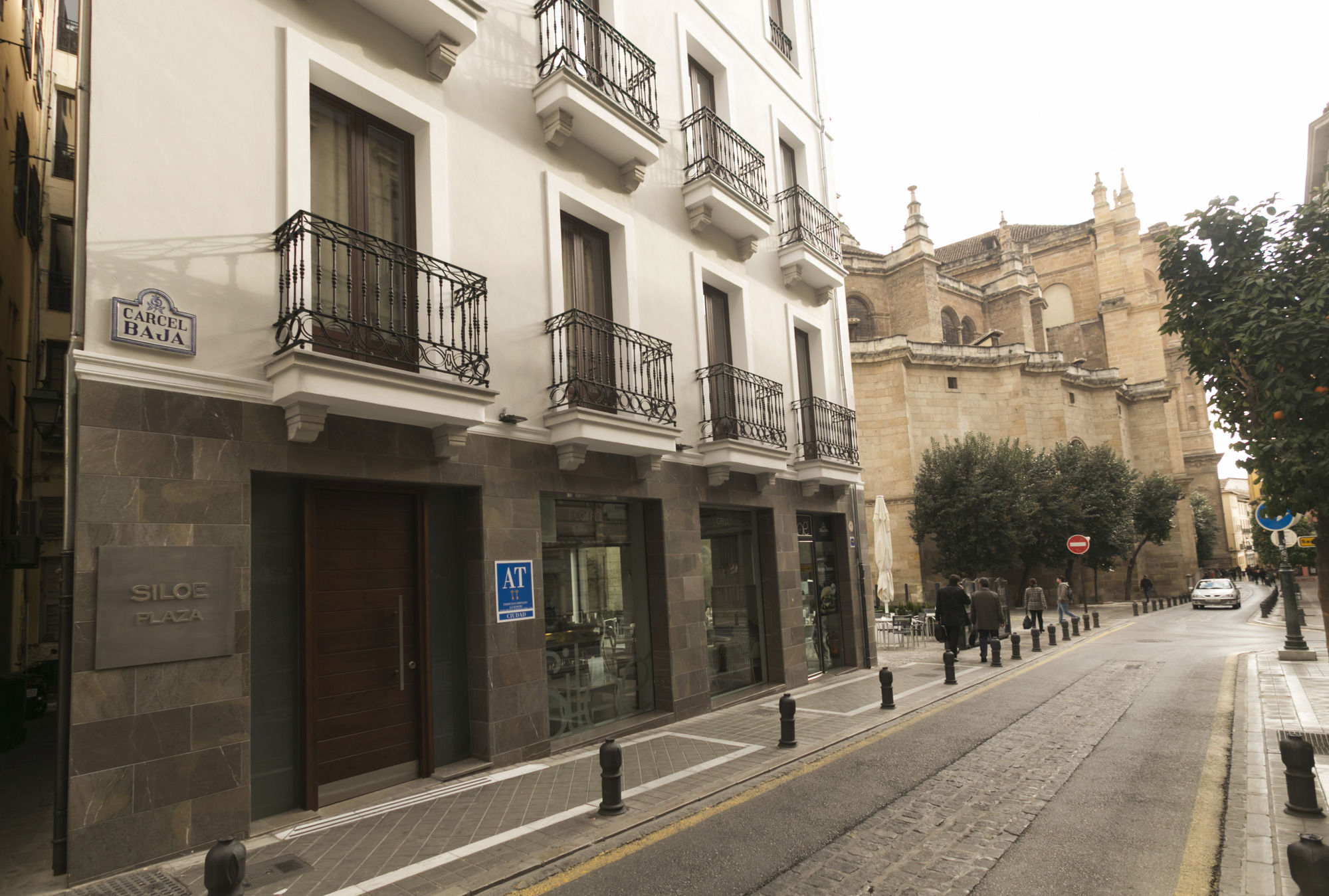 Фото Siloe Plaza