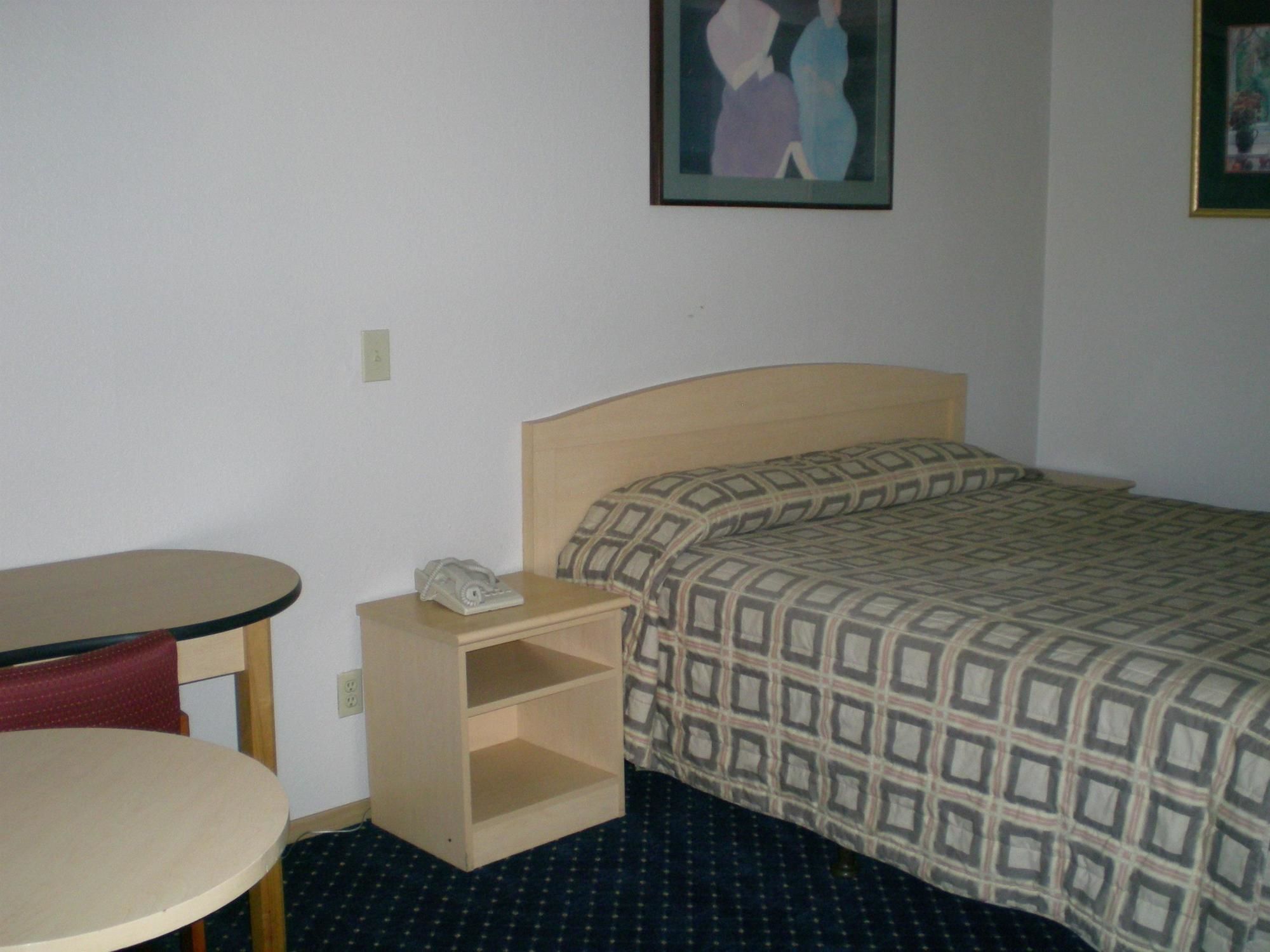 Фото Crown Lodge Motel Oakland