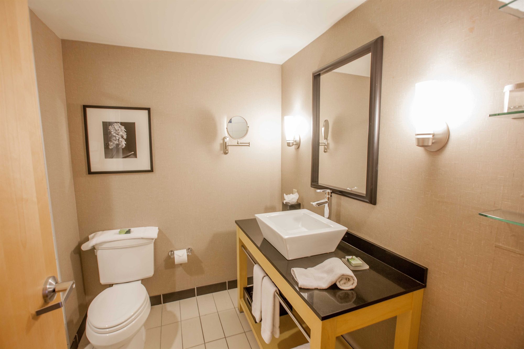 Фото Wyndham Noblesville