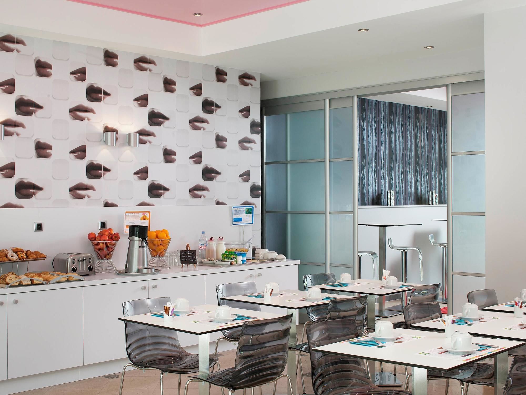 Фото Ibis Styles Centre Niort Hotel