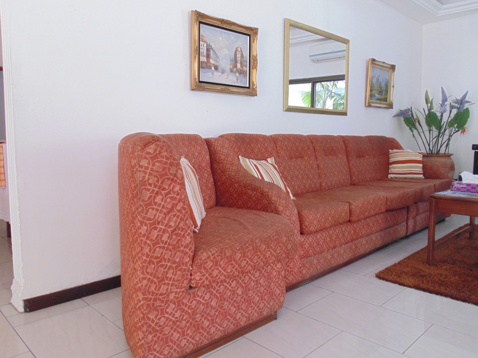 Фото Lavender Lodge