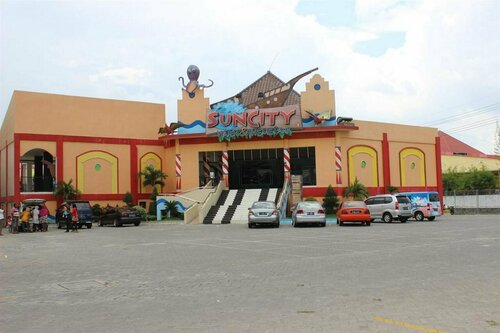 Гостиница The Sun Hotel Madiun в Мадиуне