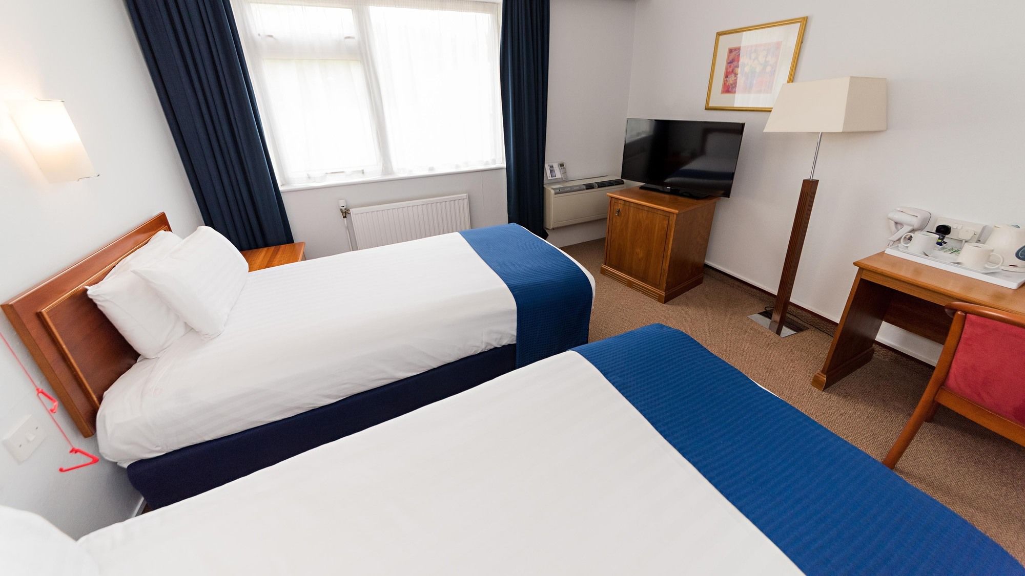Фото Holiday Inn Newport, an Ihg Hotel