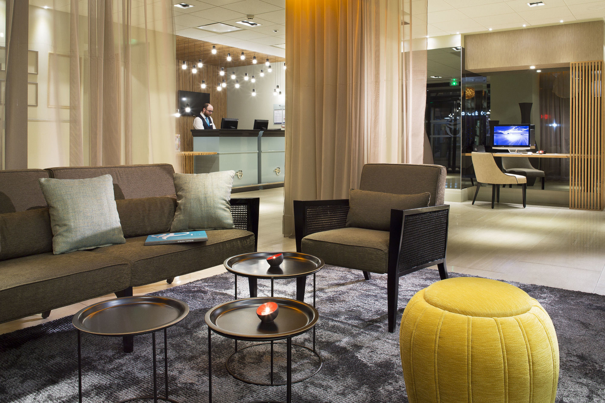 Фото Hôtel Oceania Le Jura Dijon