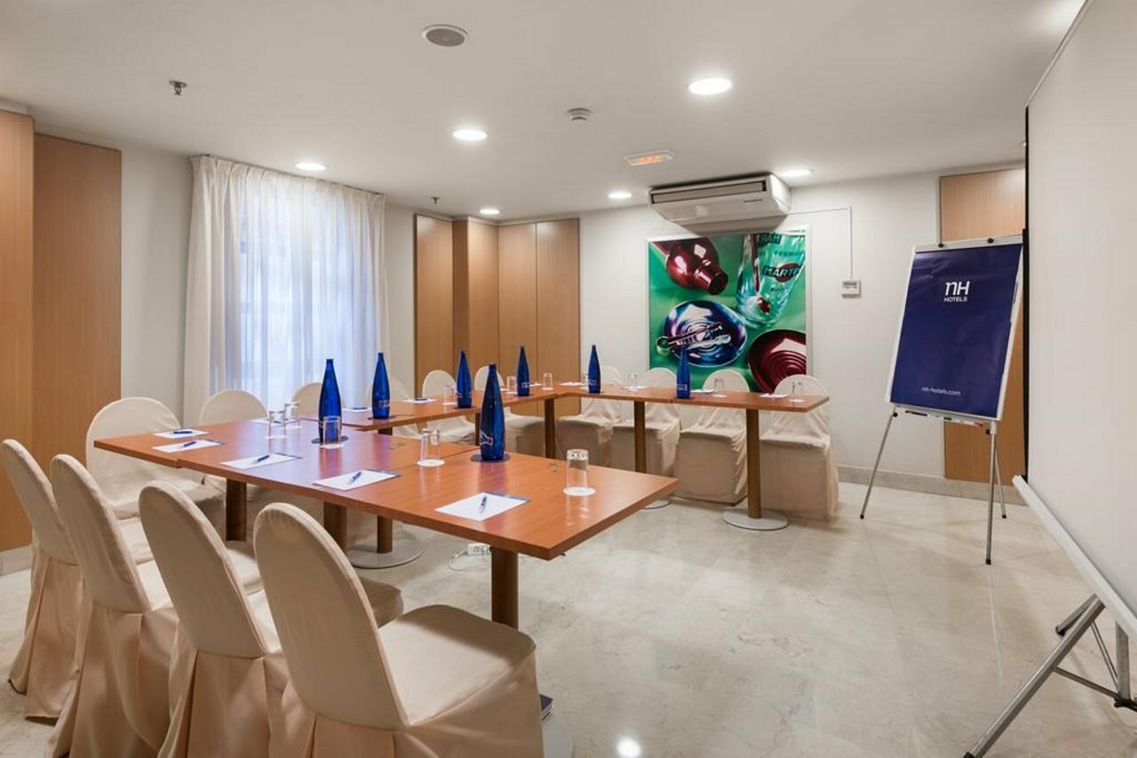 Фото Hotel NH Valencia Las Ciencias