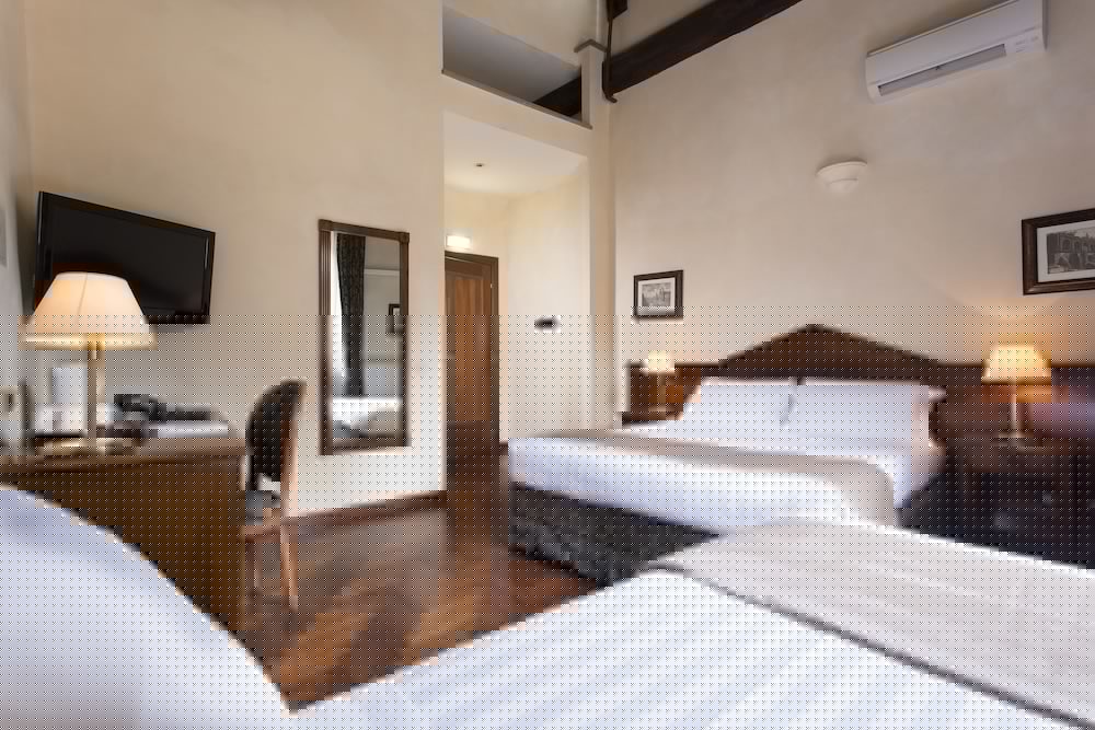 Фото Hotel Teatro Pace