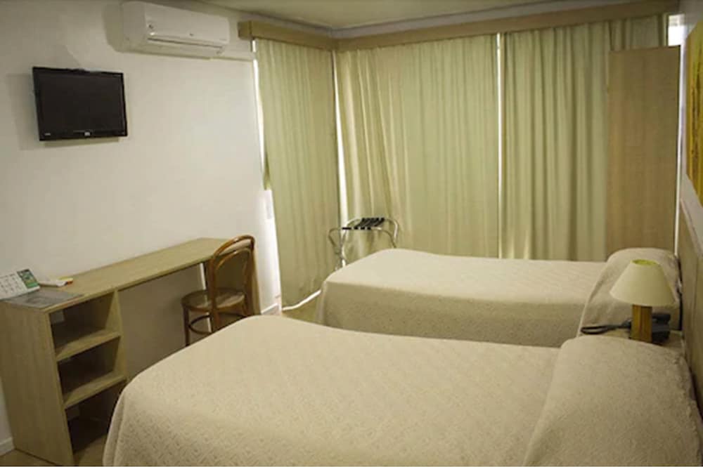 Фото Dan Inn Express Porto Alegre