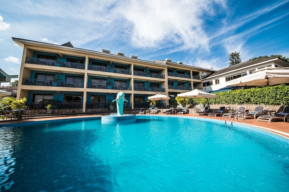 Фото Dolphin Suites