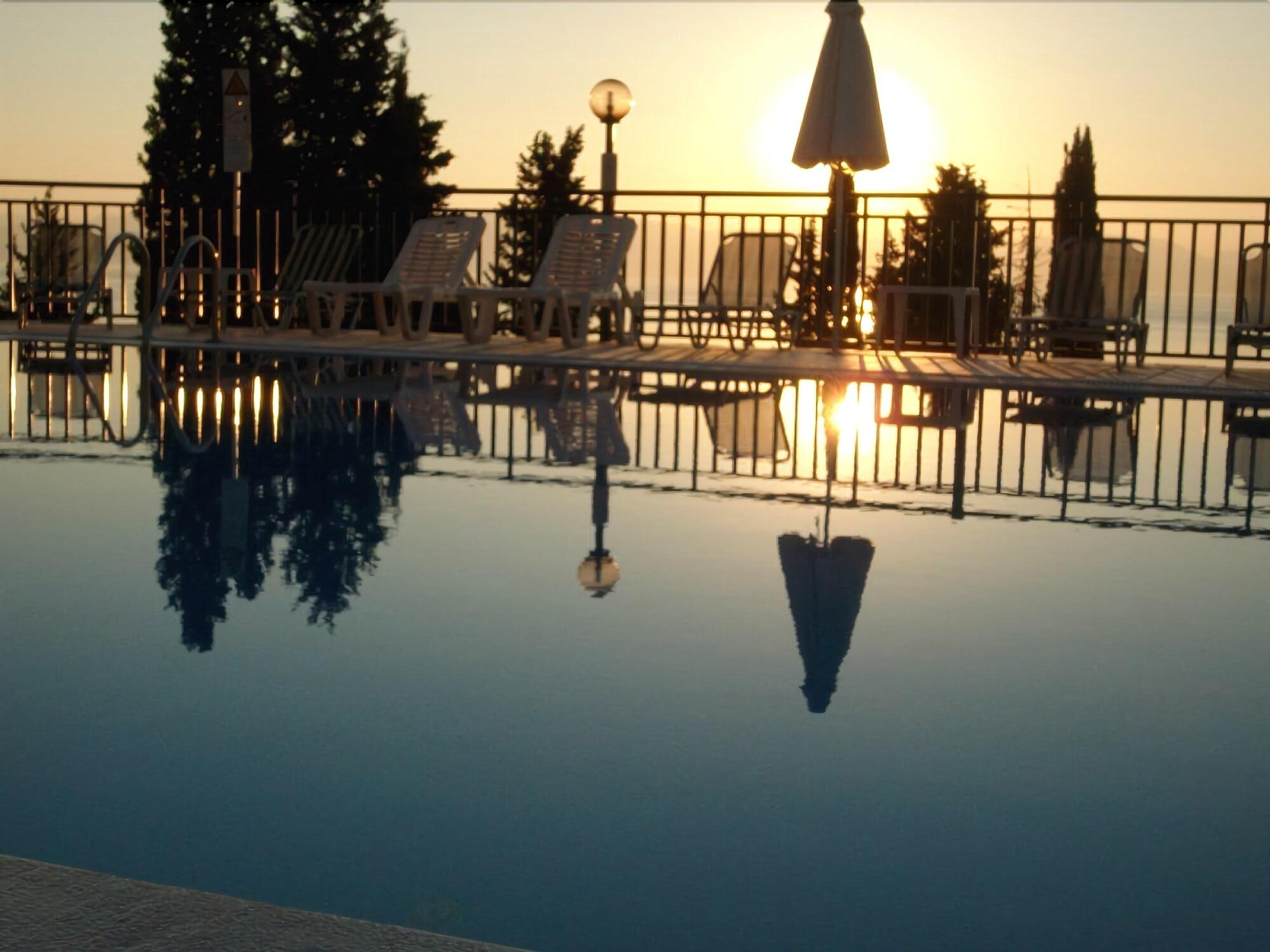 Фото Aronis Apartments