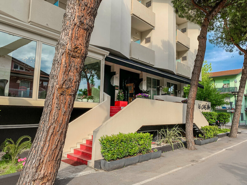 Гостиница Hotel Le Cinèma