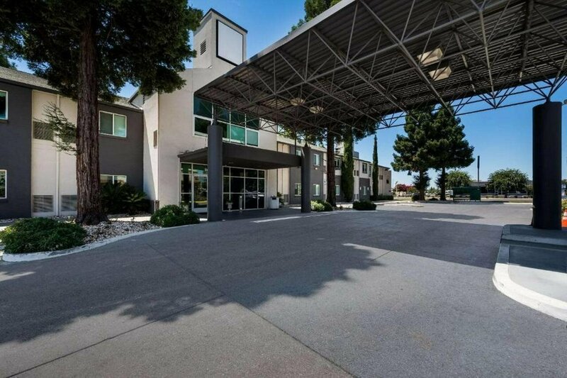 Гостиница Travelodge by Wyndham Yuba City в Юба Сити