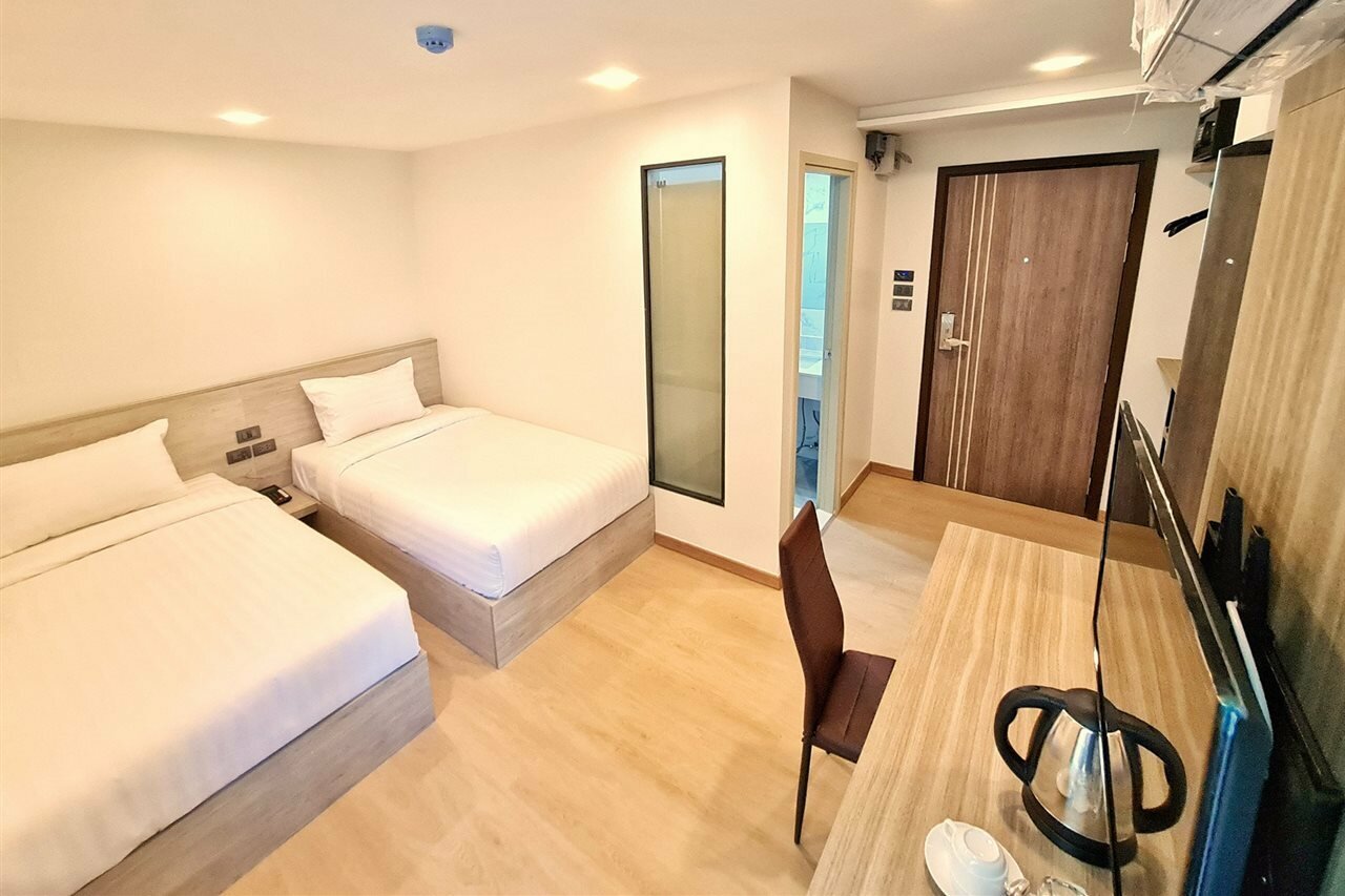 Фото Thana Wisut Hotel