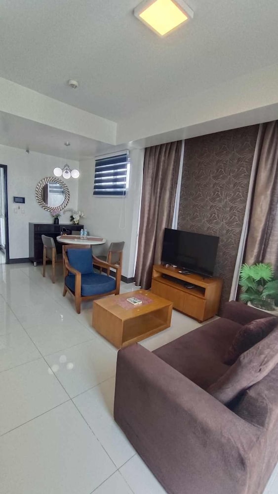 Фото 8 Newtown Boulevard