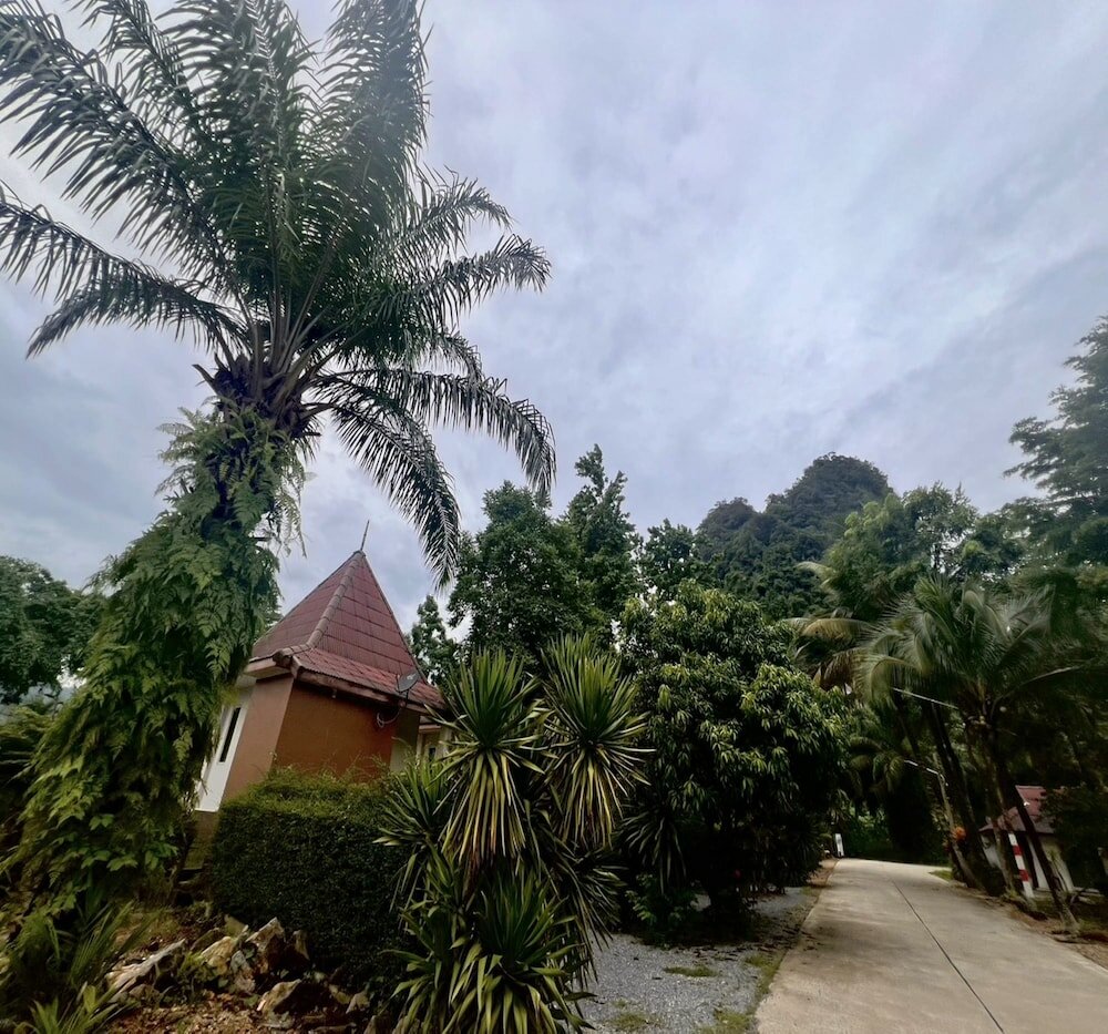 Фото Oyo 75517 Mananchaya Resort