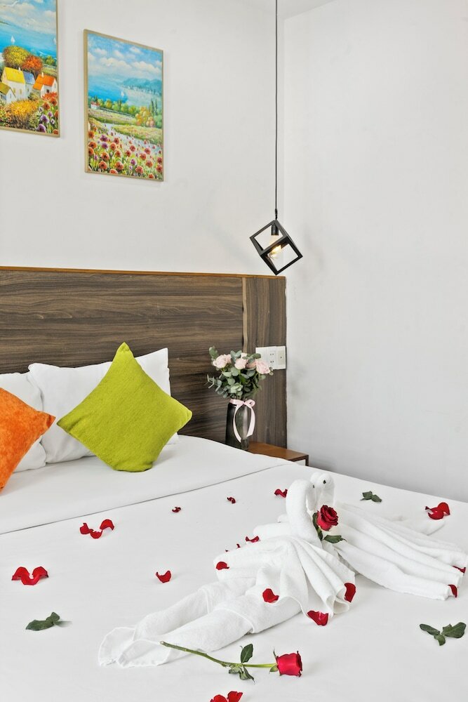 Фото The Happy House Hotel & Apartment