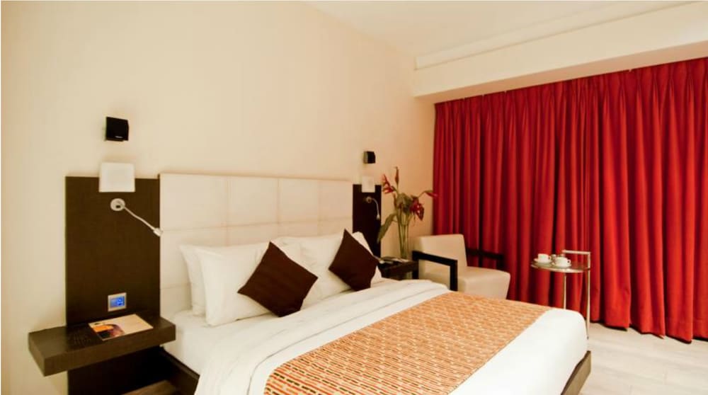 Фото Hotel Residency Andheri