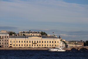 Дом Ф.В. Баура (Kutuzov Embankment, 36), landmark, attraction