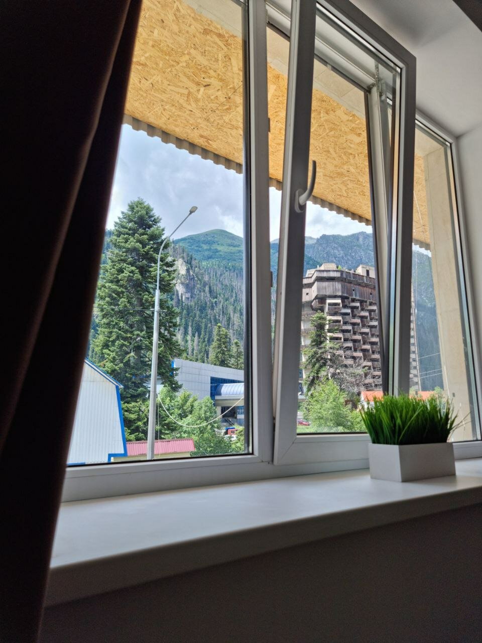 Фото У Заремы