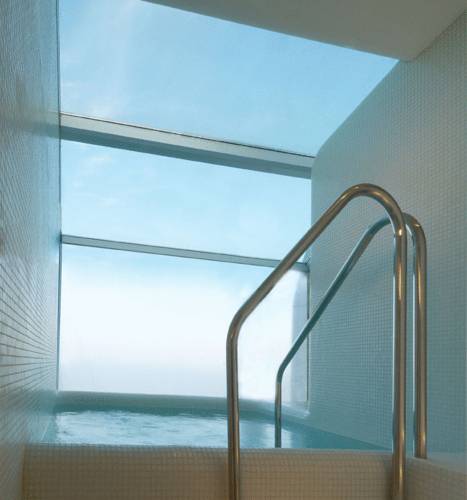 Фото I-Suite Hotel