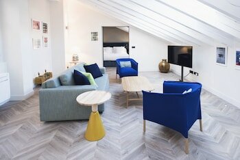 Фото Palacio Salvetti Suites