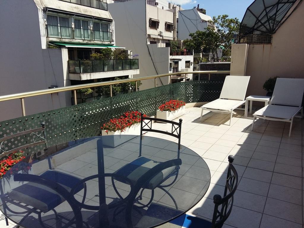 Фото Mayla Apartments