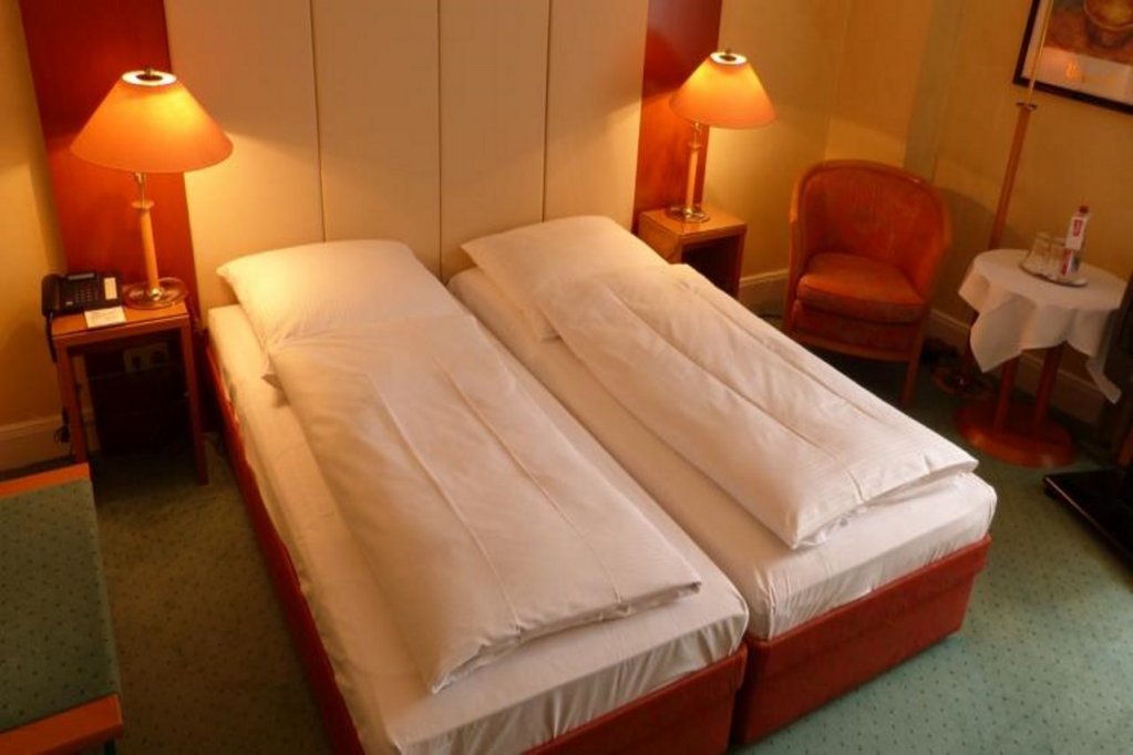 Фото Hotel Vorbach Hamburg