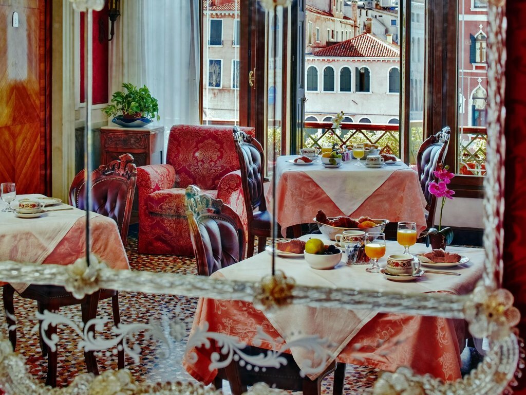 Фото Antica Locanda Sturion - Residenza d'Epoca