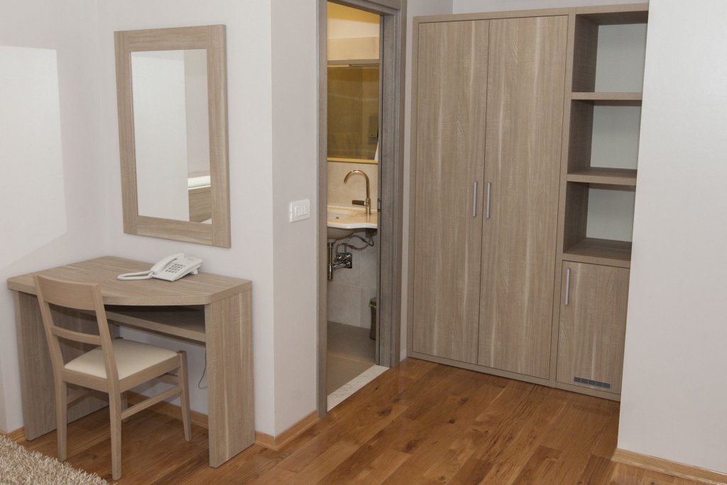 Фото Tifani Luxury Rooms 2