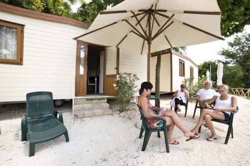 Фото Flaminio Village Bungalow Park