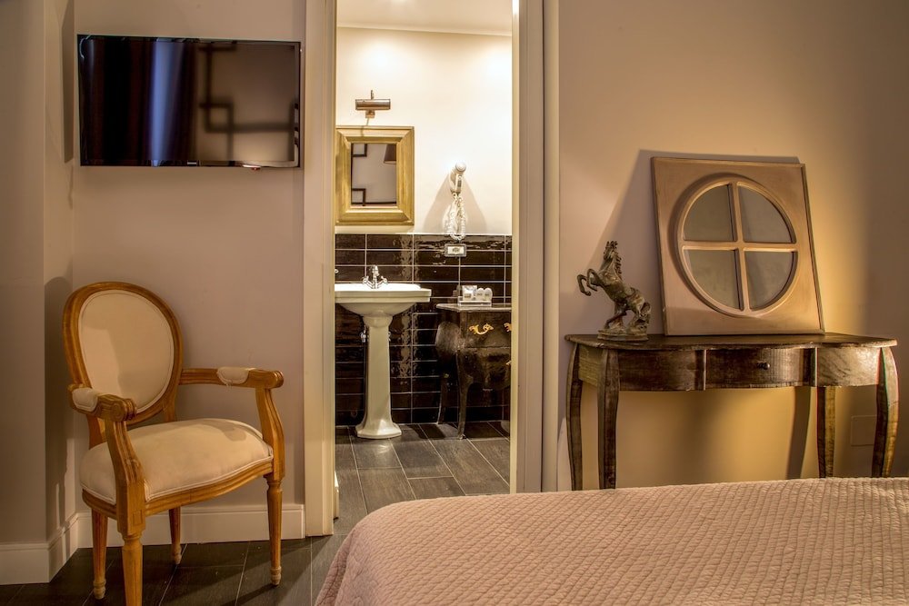 Фото The B Place Hotel