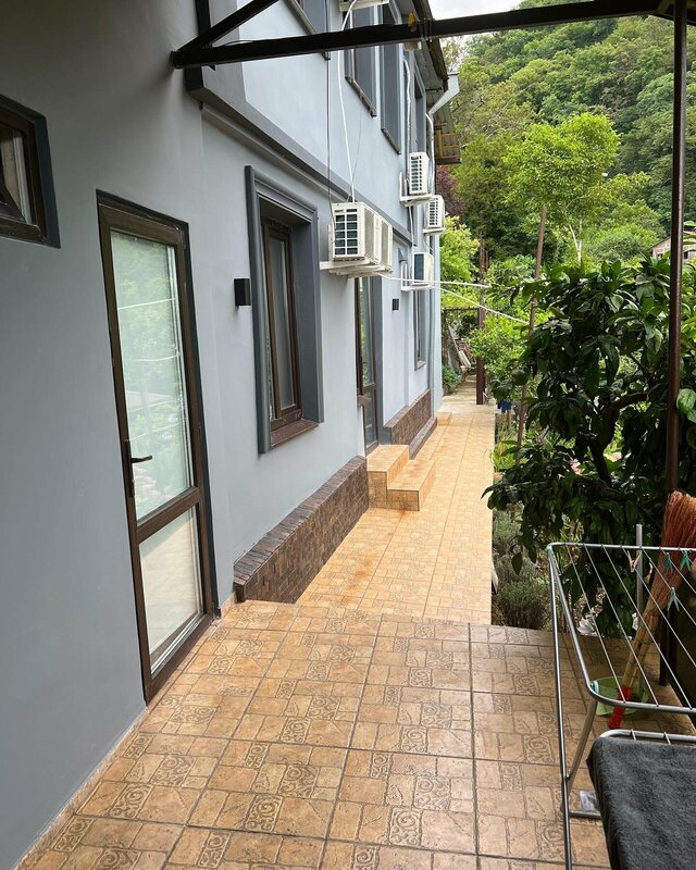 Гостиница Guest house Emida в Гагре