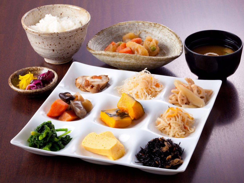 Фото Apa Hotel Kyoto Eki Horikawadori