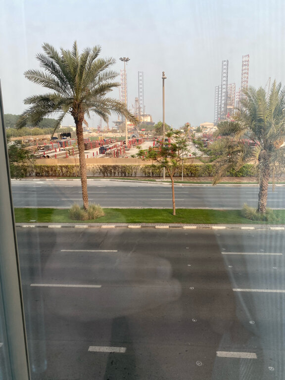 Фото Holiday Inn Express Dubai Jumeirah