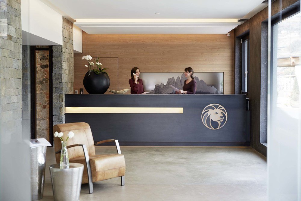 Фото Hotel Lowenhof
