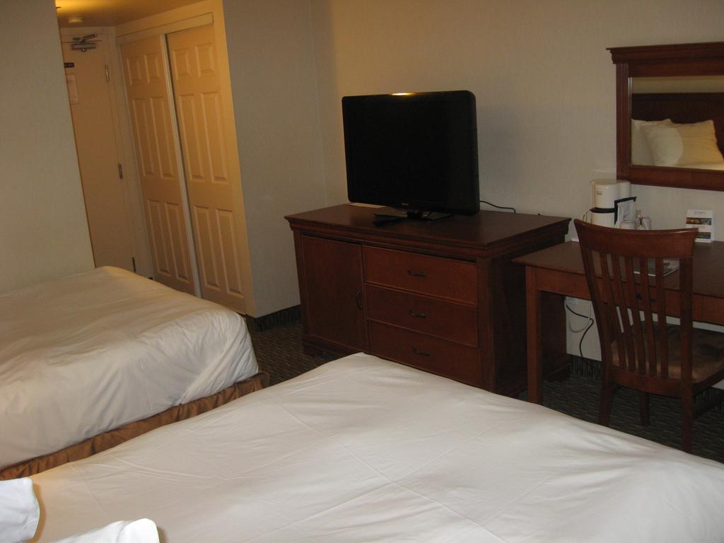 Фото Hotel Chrome Montreal Centre-Ville