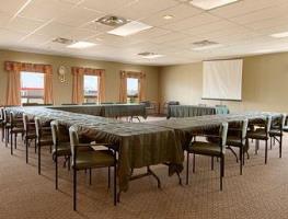 Фото Super 8 by Wyndham Dauphin