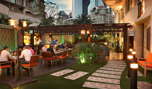 Double Decker (2B, Al Ashom Street, Trade Center Second, Dubai), bar, pub