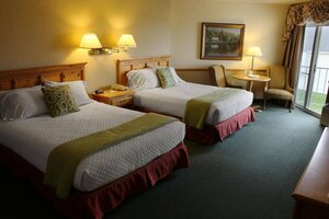 Apple Tree Inn, SureStay Collection by Best Western (U.S. Route 131), гостиница в Петоски