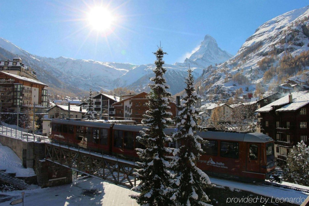 Фото Hotel Mama Zermatt