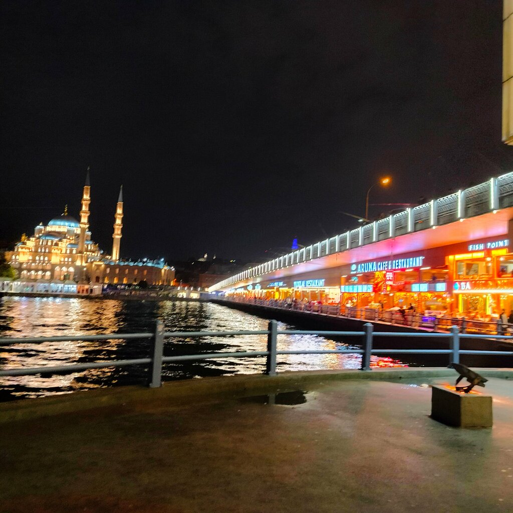 Turistik yerler Galata Köprüsü, İstanbul, foto