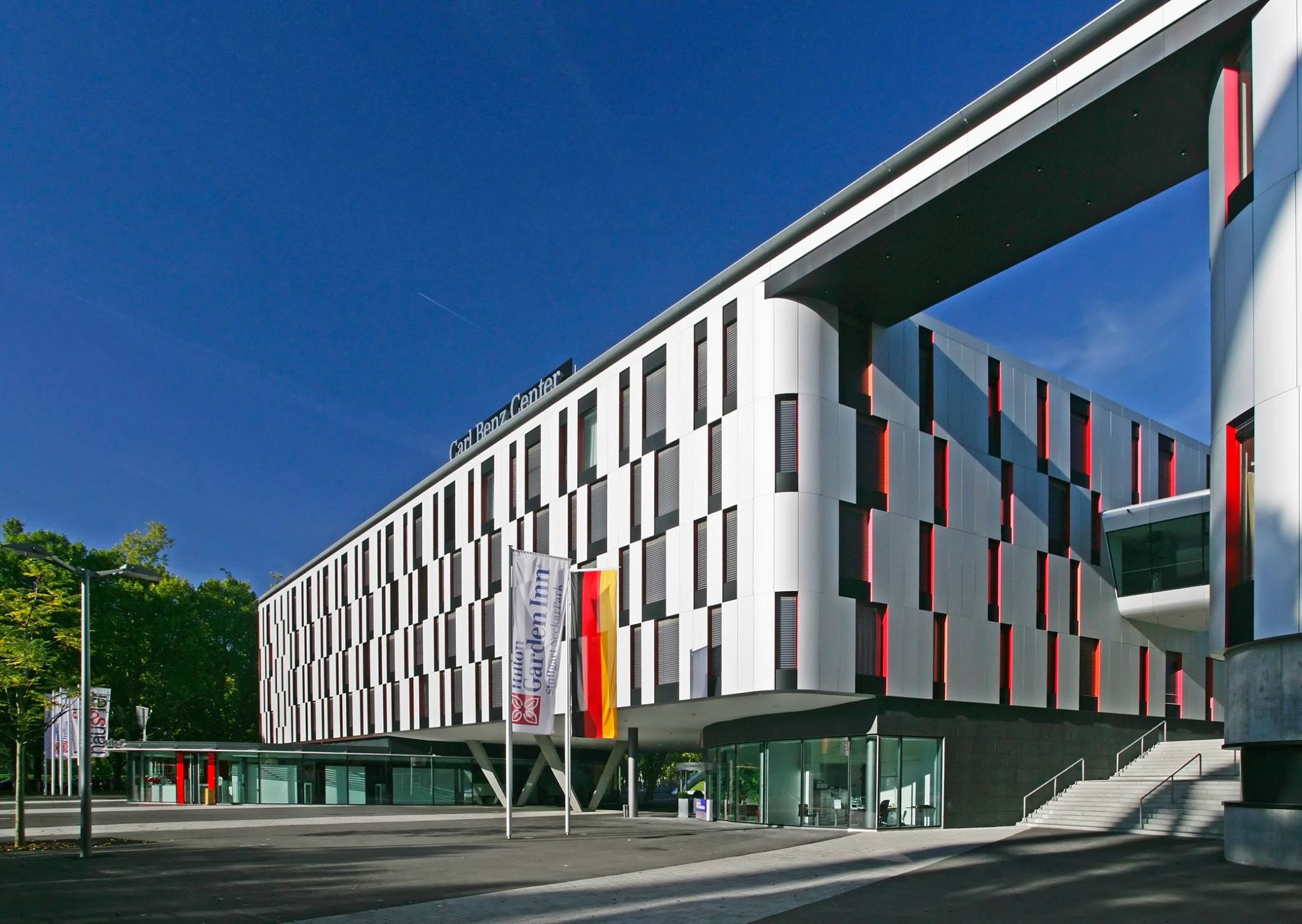 Фото Хилтон Гарден Инн Штутгарт Неккарпарк