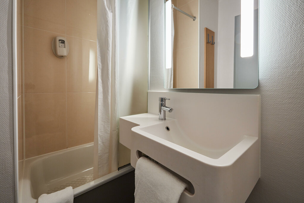 Hotel B&b Hotel Cherbourg, Manche, photo