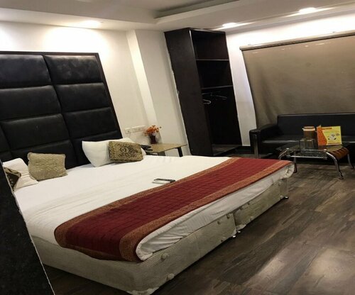 Гостиница Hotel Metro Plaza - New Delhi Railway Station в Дели