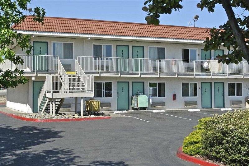 Гостиница Americas Best Value Inn North Highlands Sacramento