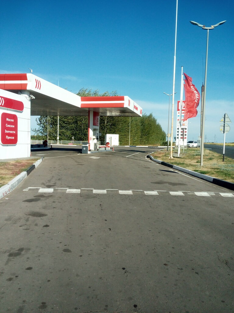 Gas station Lukoil, Voronezh Oblast, photo