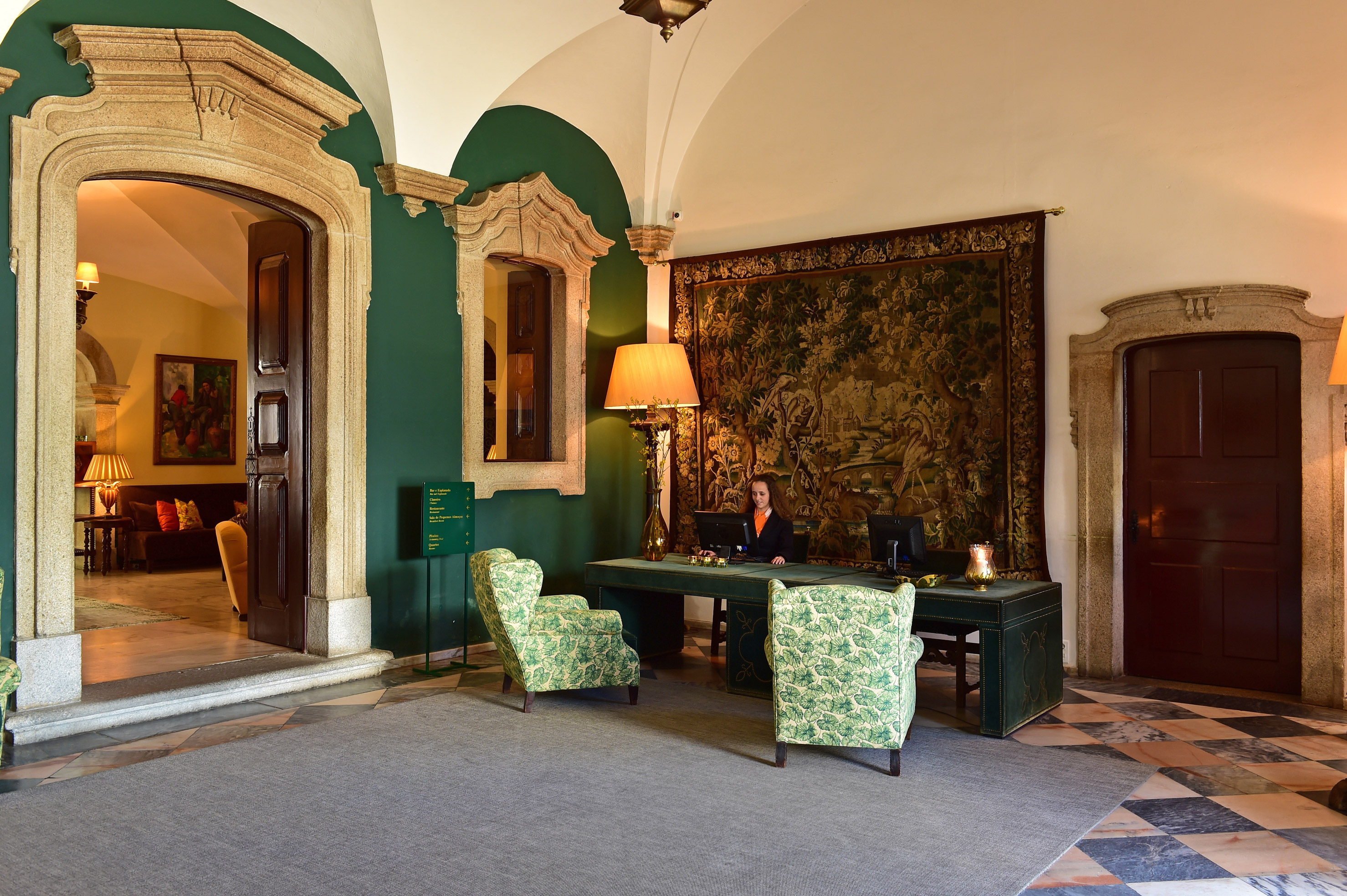 Фото Pousada Convento de Evora - Historic Hotel