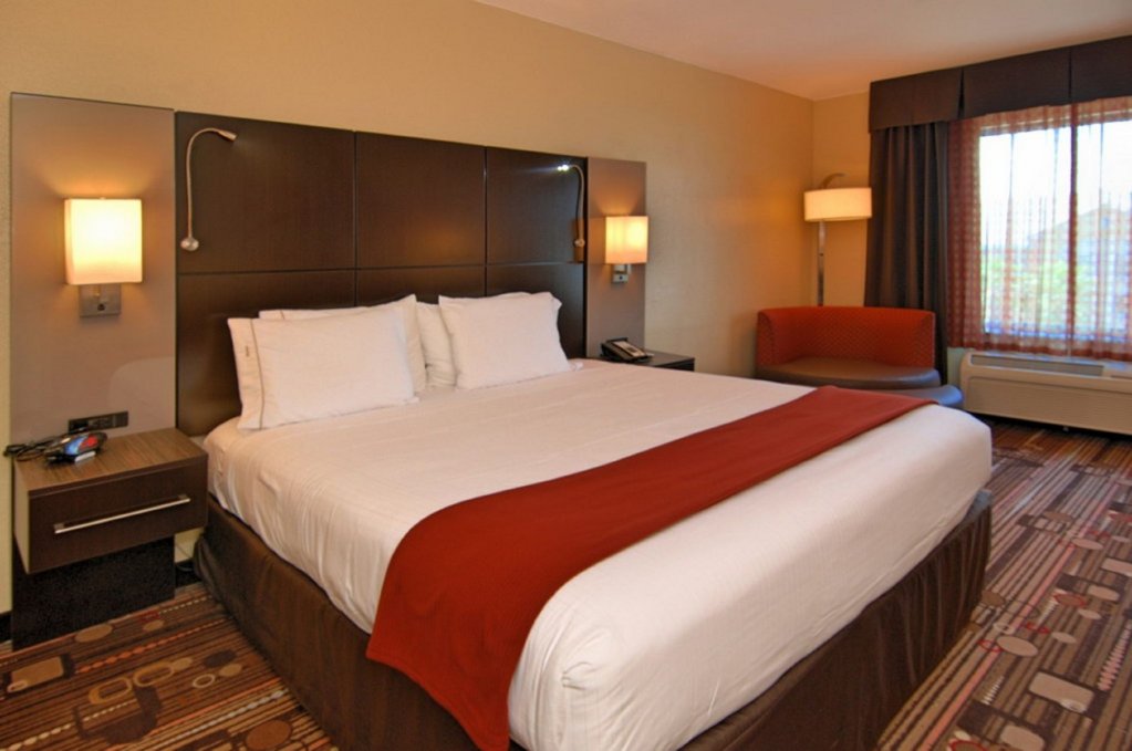 Фото Holiday Inn Express Ft. Lauderdale Cruise-Airport, an Ihg Hotel