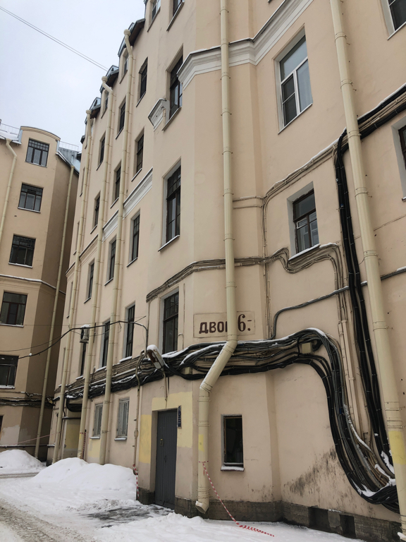 Фото Демократ